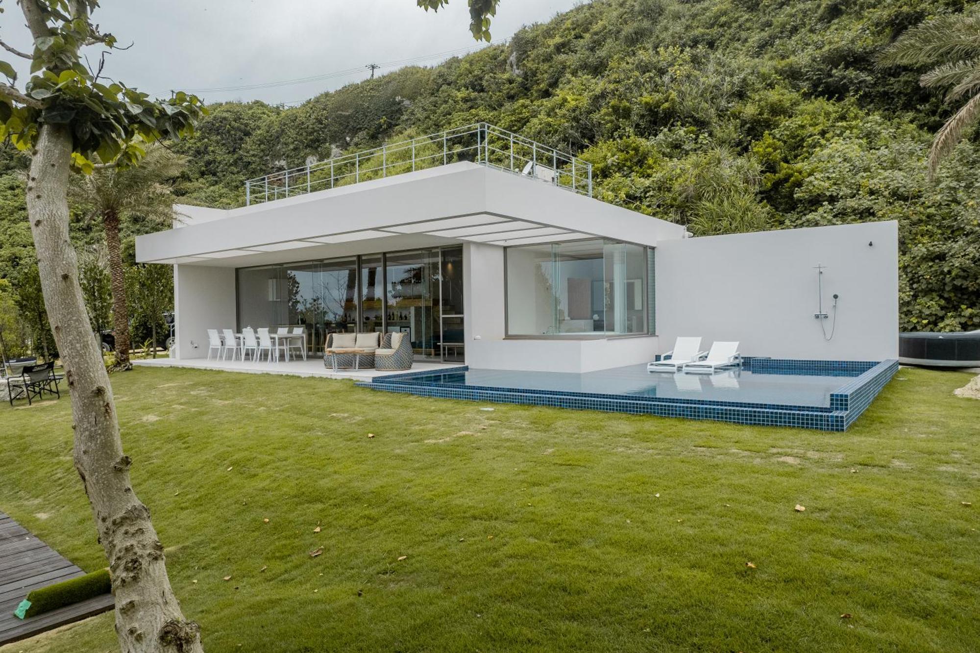 The Panali Villa Miyakojima  Exterior photo